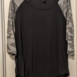 torrid Tops - Torrid black/gray camraglan sleeve t-shirt size 2x torrid Tops - Torrid black/gray camraglan sleeve t-shirt size 2x